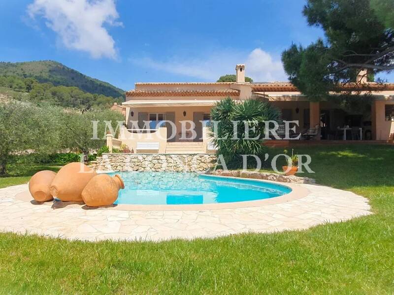Maison à vendre, 162m², TOURRETTE LEVENS