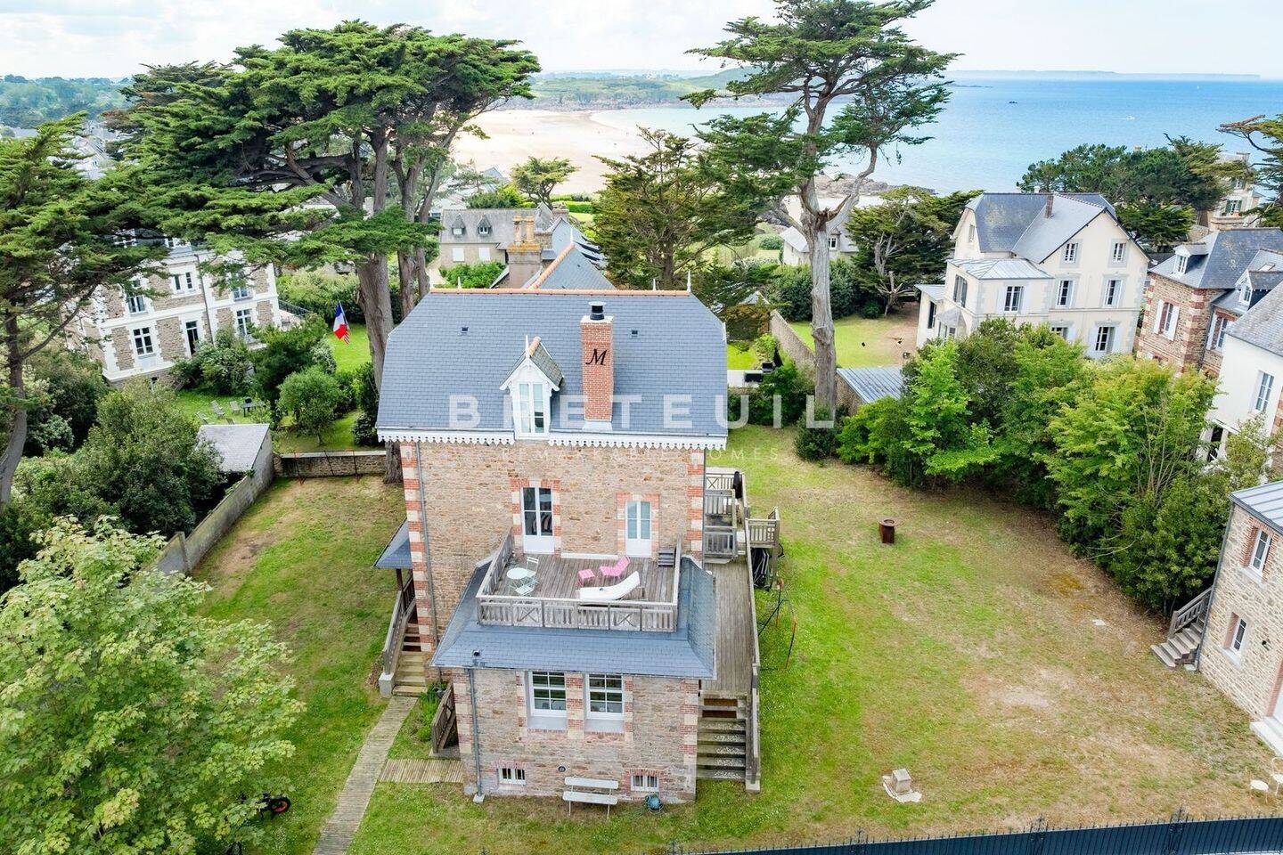 Maison à vendre, 293m², SAINT LUNAIRE