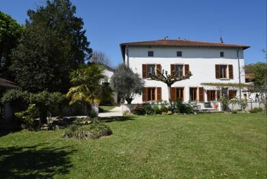 Demeure à vendre 1 200 000 € 7 pièces 4 chambres 260 m² 1 912 m² de terrain Meximieux 01800