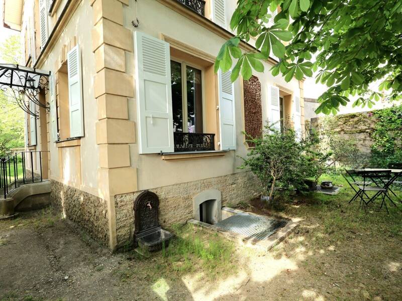 Maison à vendre, 270m², SAINT MAUR DES FOSSES