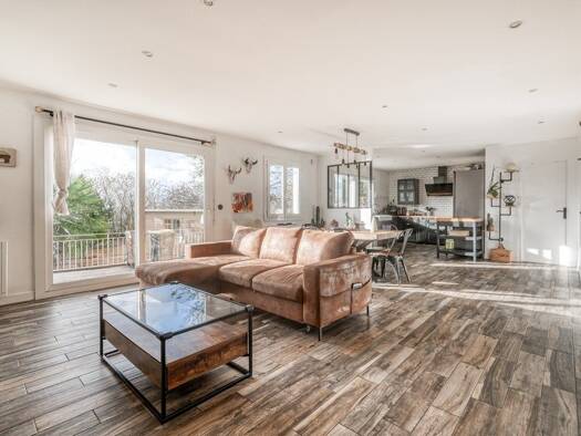 Maison de plain-pied à vendre 285 500 € 4 pièces 2 chambres 85 m² 624 m² de terrain Montgé-en-Goële 77230