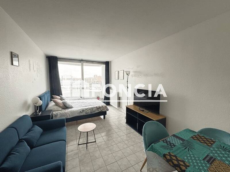 Maison à louer, 26m², PARIS 18E