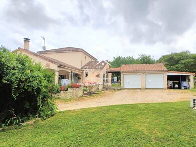 Villa à vendre 329 000 € 5 pièces 3 chambres 155 m² 4 770 m² de terrain Availles-en-Châtellerault 86530