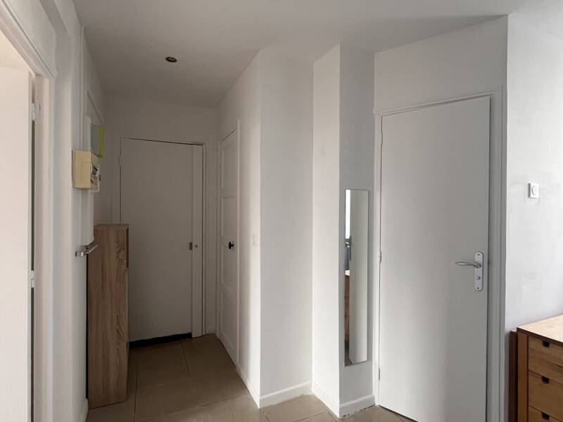 Maison à louer, 22m², PARIS 18E