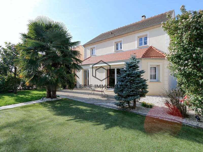 Maison à vendre, 154m², MANDRES LES ROSES