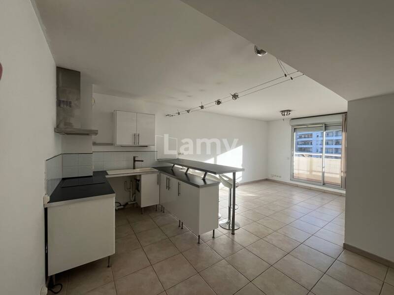 Maison à louer, 50m², MARSEILLE 8E