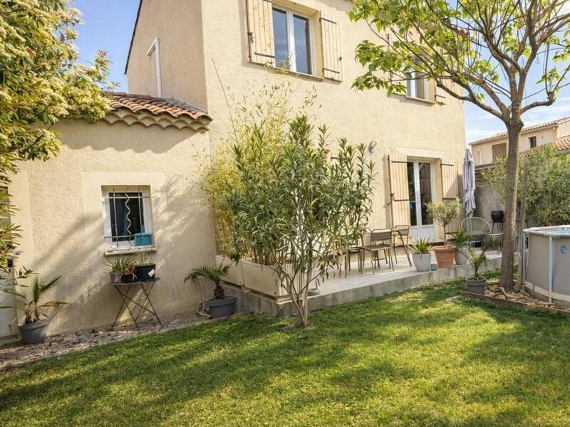 Maison à vendre, 80m², ENTRAIGUES SUR LA SORGUE