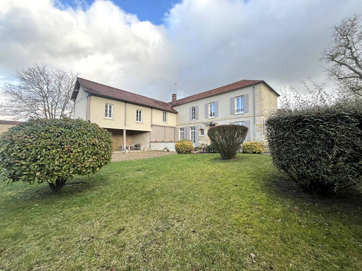 Maison à vendre, 145m², NESLES LA VALLEE