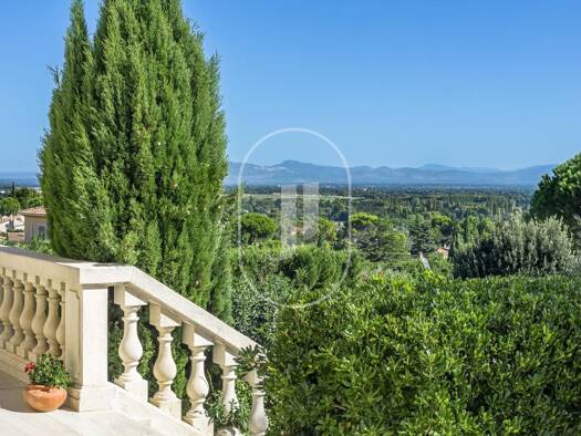 Villa à vendre 785 000 € 4 pièces 3 chambres 135 m² 1 015 m² de terrain Saint-Saturnin-lès-Avignon 84450