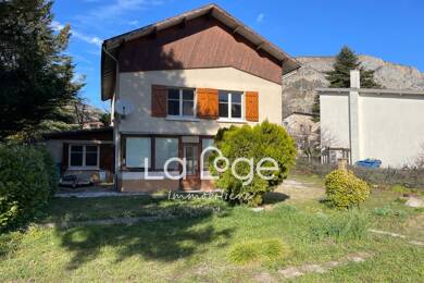 Maison à vendre 187 000 € 6 pièces 4 chambres 147 m² 507 m² de terrain Espinasses 05190