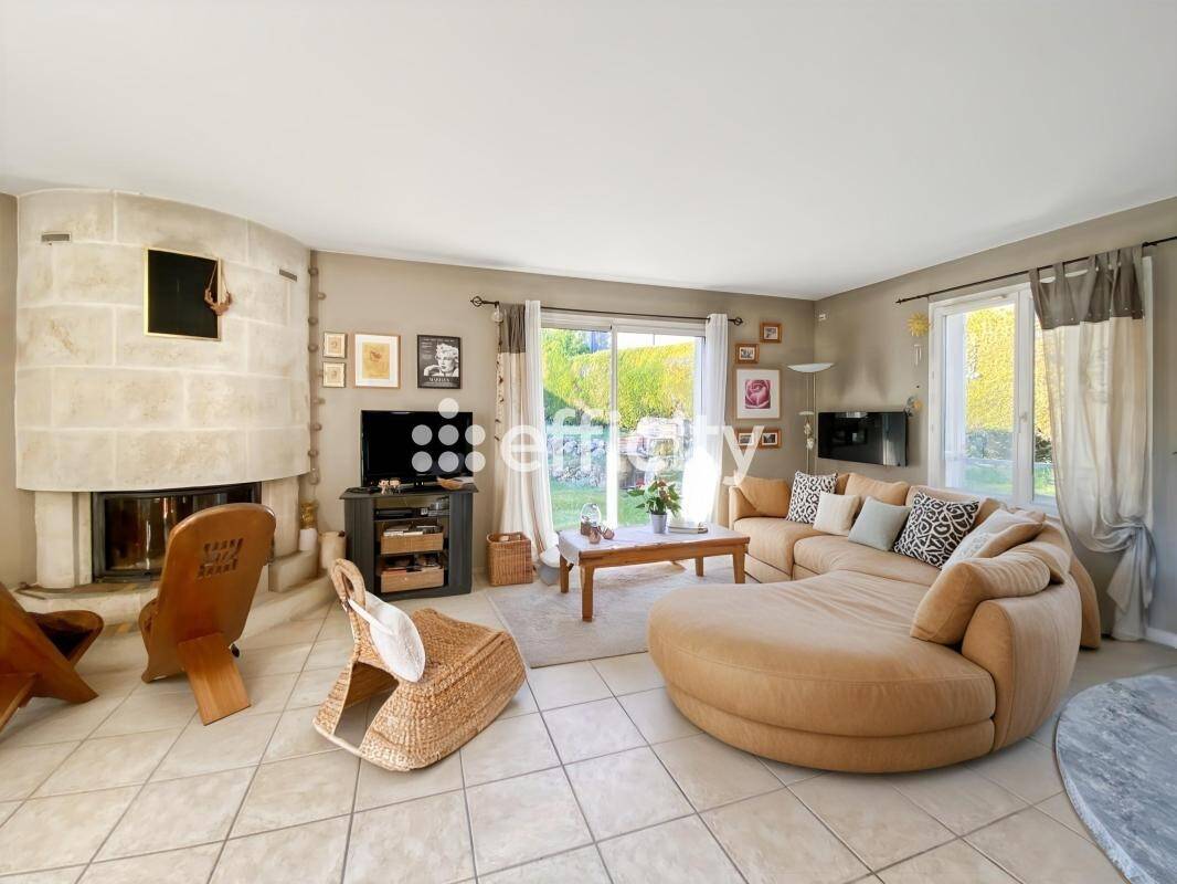 Maison à vendre, 140m², MONTUSSAN