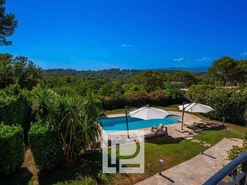 Maison à louer, 320m², MOUGINS