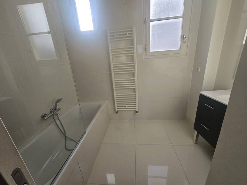 Maison à louer, 80m², PARIS 17E