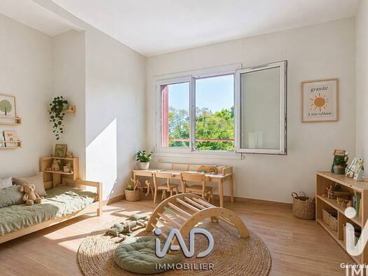 Appartement à vendre 148 500 € 4 pièces 2 chambres 64,69 m² Étage 3/3 Les Bois Clairs Sainte-Geneviève-des-Bois 91700