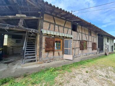 Maison de plain-pied à vendre 136 000 € 3 pièces 2 chambres 99 m² 2 189 m² de terrain Saint Nizier le Bouchoux 01560