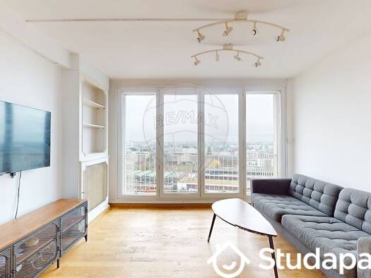 Colocation à louer 420 € 1 pièce 3 chambres 10 m² 12ème étage Bourgogne-Pasteur Orléans 45000