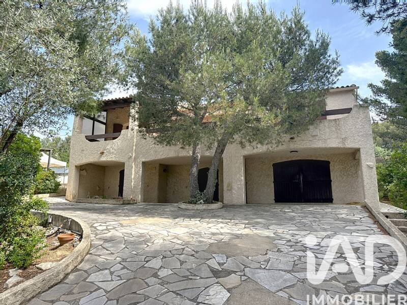 Maison à vendre, 165m², CARNOUX EN PROVENCE