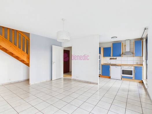 Appartement à vendre 117 500 € 4 pièces 3 chambres 89 m² Étage 3/4 Bellevue  Forbach 57600