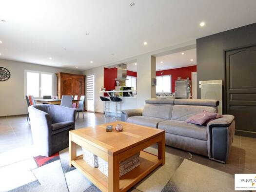 Maison à vendre 389 000 € 5 pièces 4 chambres 132,53 m² 1 548 m² de terrain Villié-Morgon 69910