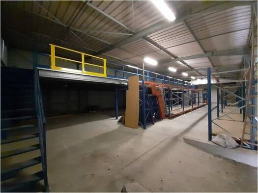 Local commercial à louer 4 458 € 580 m² de surface de vente Silhol-Pierre Plantée-Conilhères Alès 30100