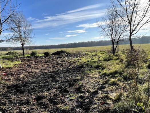 Terrain constructible à vendre 70 000 € 711 m² de terrain Druye 37190