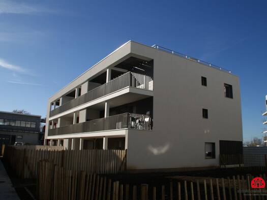 Appartement à vendre 235 000 € 4 pièces 3 chambres 75 m² Étage 2/2 Mi Plaine-Manissieux-Village Saint-Priest 69800