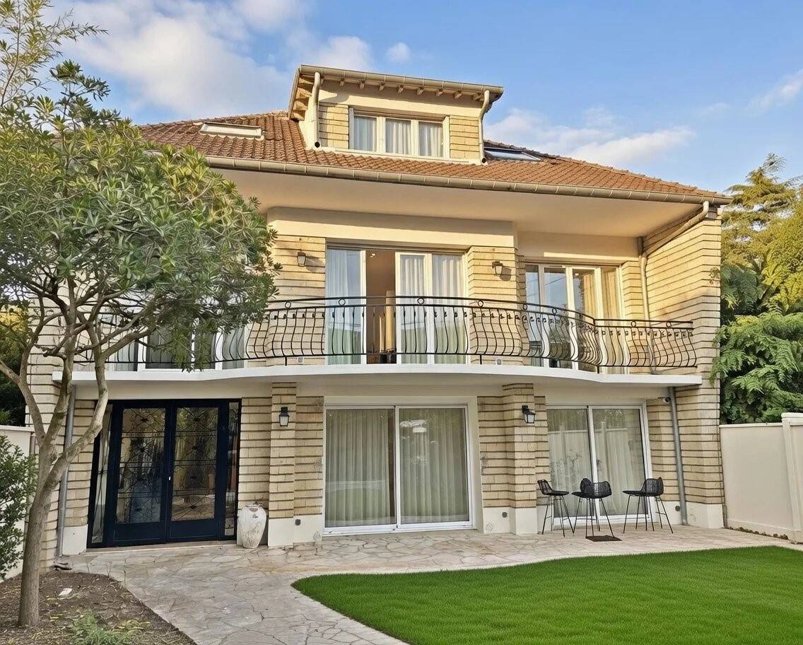 Maison à vendre, 330m², LA VARENNE SAINT HILAIRE