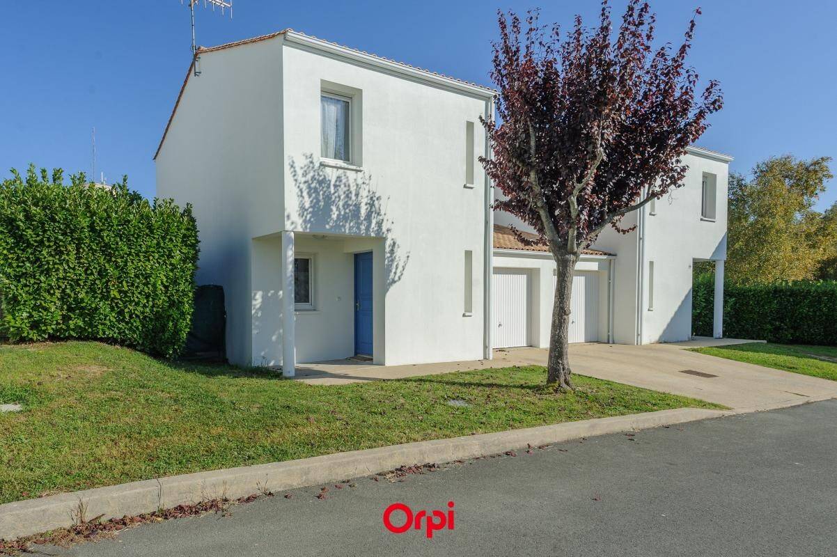 Maison à vendre, 70m², SURGERES