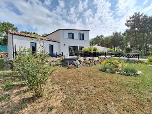 Maison à vendre - Neuf 599 200 € 5 pièces 4 chambres 140 m² 828 m² de terrain La Faute sur Mer 85460