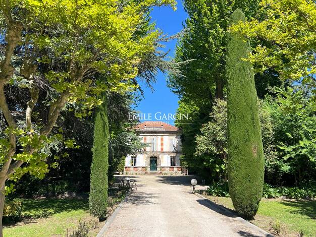 Maison à vendre 775 000 € 7 pièces 4 chambres 200 m² 4 070 m² de terrain Synagogue-Bonaventure Avignon 84000