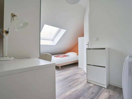Appartement à louer 450 € 1 pièce 15 m² dès le 07/08/2025 Bourg Lambersart 59160