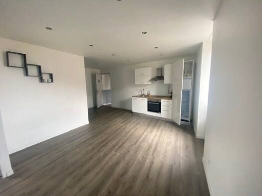 Appartement à louer 440 € 3 pièces 2 chambres 47,6 m² Étage 2/2 Balbigny 42510