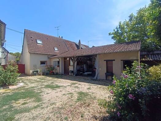 Maison à vendre 137 800 € 10 pièces 6 chambres 163 m² 446 m² de terrain Mennetou-sur-Cher 41320