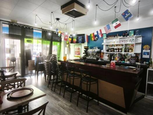 Boutique à vendre Fonds de commerce 62 000 € 80 m² de surface de vente Poncin 01450