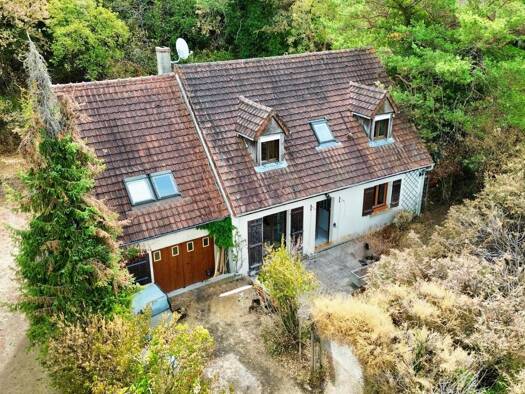 Maison de plain-pied à vendre 222 400 € 6 pièces 5 chambres 146,6 m² 713 m² de terrain Centre Ville Étampes 91150