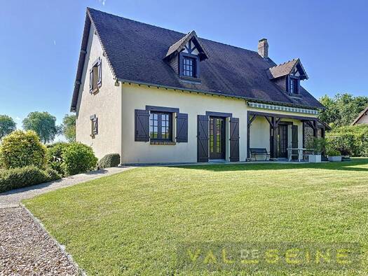 Maison à vendre 369 000 € 6 pièces 5 chambres 156 m² 1 123 m² de terrain Quincampoix 76230