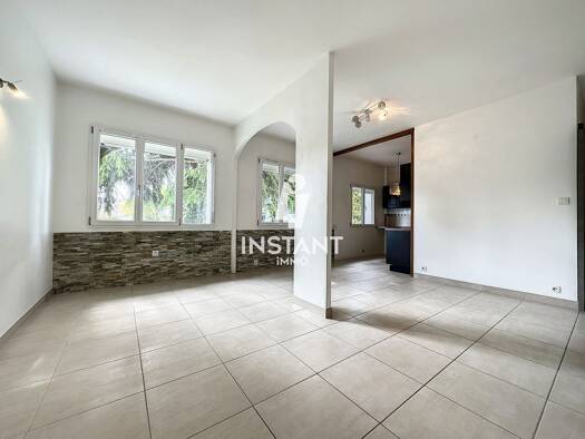 Appartement à vendre 259 000 € 3 pièces 2 chambres 50 m² RDC/4 Le Vieux-Saint-Maur Saint-Maur-des-Fossés 94100