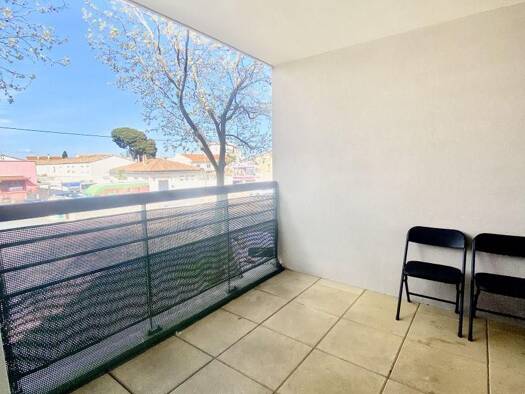 Appartement à vendre 95 000 € 2 pièces 1 chambre 41 m² Étage 1/4 Anatole France-Mayral Narbonne 11100
