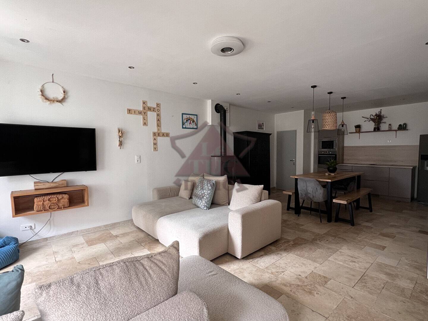 Maison à vendre, 187m², BERRIAS ET CASTELJAU