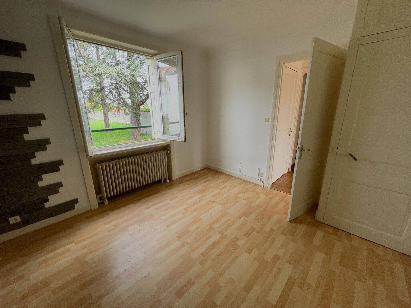 Maison à vendre, 65m², MONTROND LES BAINS