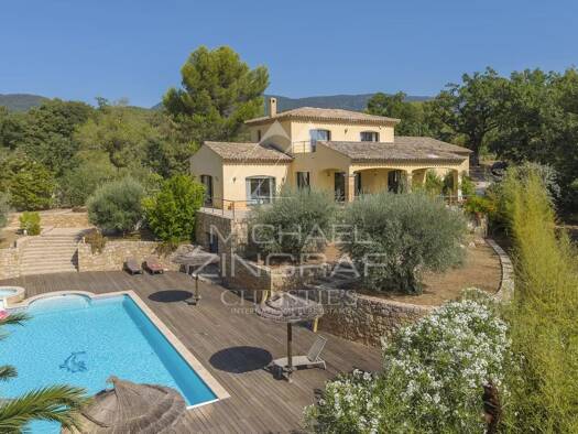 Villa à vendre 1 100 000 € 6 pièces 4 chambres 266 m² 3 303 m² de terrain Fayence 83440