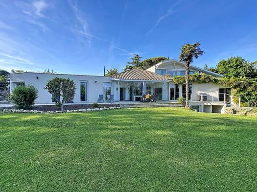 Maison à vendre 960 000 € 8 pièces 5 chambres 264 m² 2 368 m² de terrain Les Coteaux Ramonville-Saint-Agne 31520
