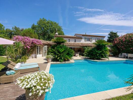 Maison de plain-pied à vendre 1 995 000 € 7 pièces 6 chambres 214,43 m² Les Colles-Camp Lauvas-Font de l'Orme Mougins 06250