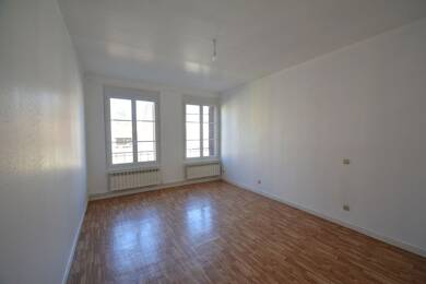 Immeuble à vendre 155 000 € 83 m² La Fere 02800