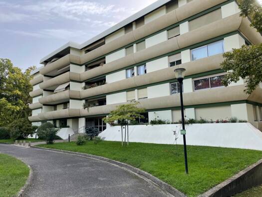 Appartement à louer 1 250 € 3 pièces 2 chambres 68,6 m² Étage 4/4 Moulineau Gradignan 33170