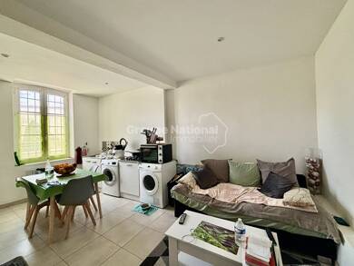 Appartement à louer 390 € 2 pièces 1 chambre 34 m² RDC Tarascon 13150