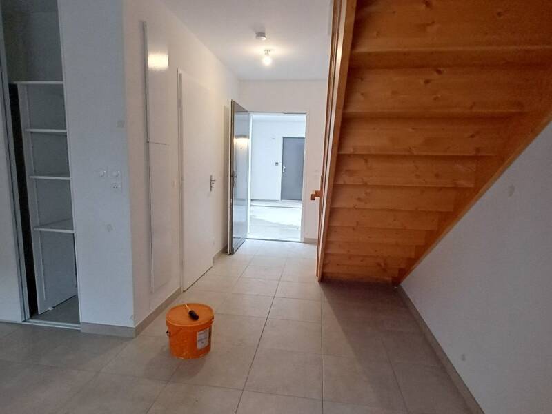 Maison à louer, 74m², LYON 8E