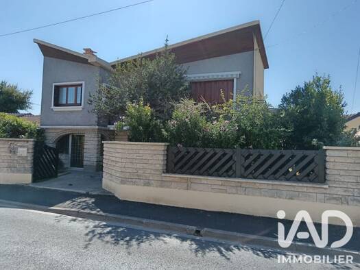 Maison à vendre 335 000 € 4 pièces 2 chambres 117 m² 412 m² de terrain Les Merisiers Villepinte 93420