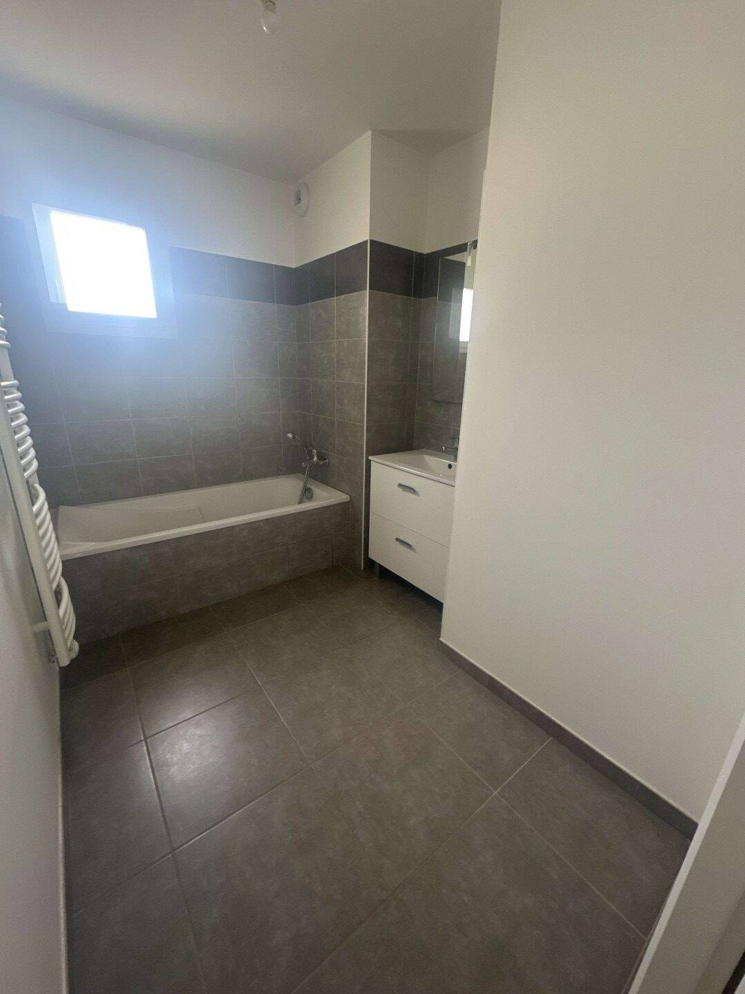 Maison à louer, 71m², FONTAINE