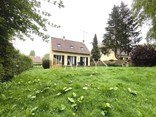 Maison à vendre 267 000 € 6 pièces 4 chambres 108 m² 689 m² de terrain Chaumont-en-Vexin 60240